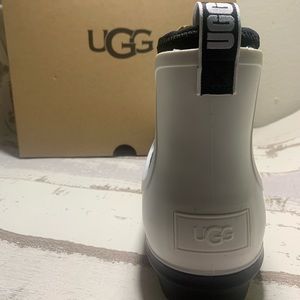 UGG CHEVONNE